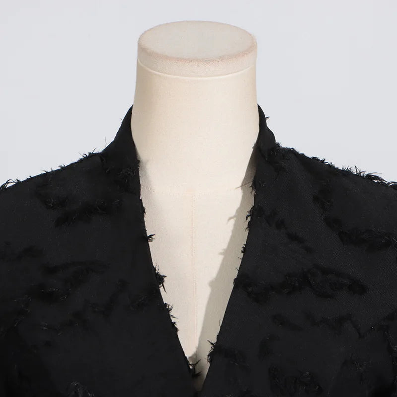 V-neck waist exposed long sleeved small suit for women